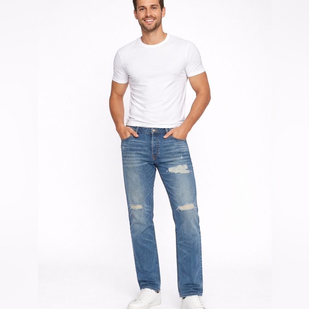 Strivers Row Distressed Straight Leg Jeans 38 NWT‎